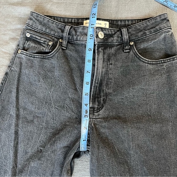 Abercrombie & Fitch Curve Love The Mom High Rise Jeans Size 26 - Picture 7 of 8